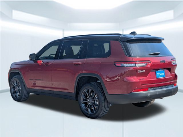 2025 Jeep Grand Cherokee Limited photo 3