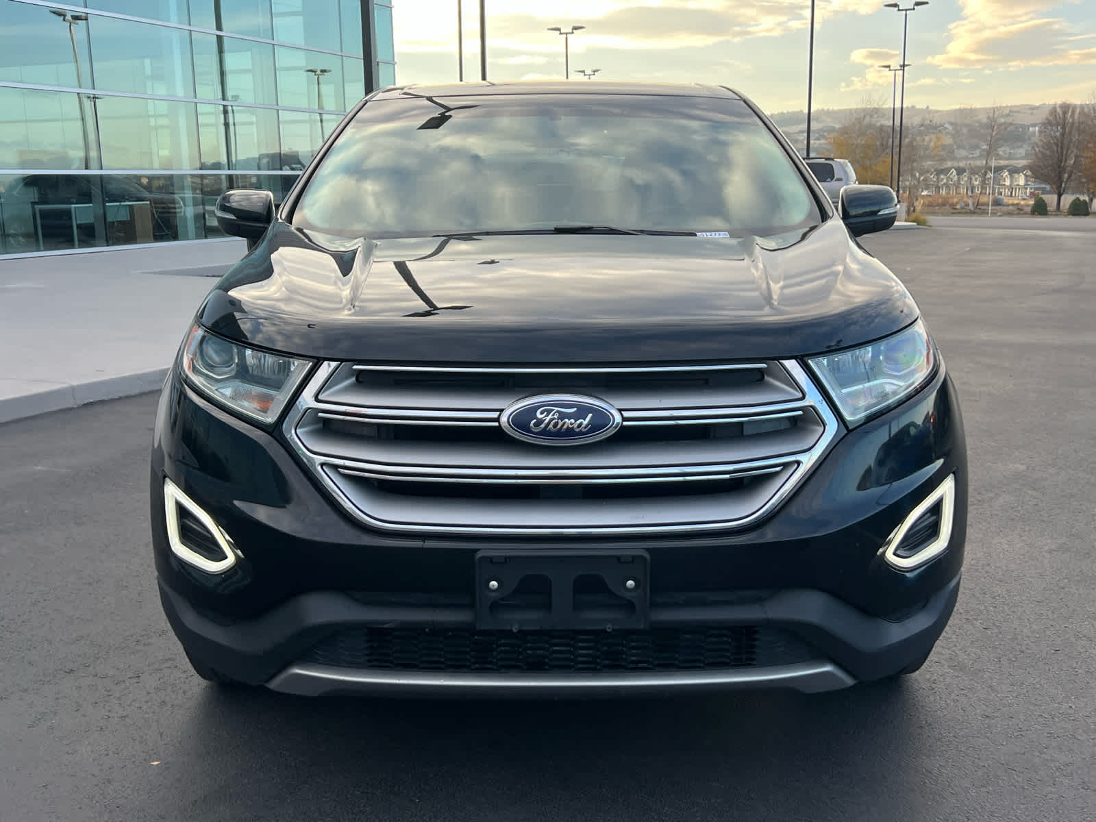 2017 Ford Edge SEL photo 3