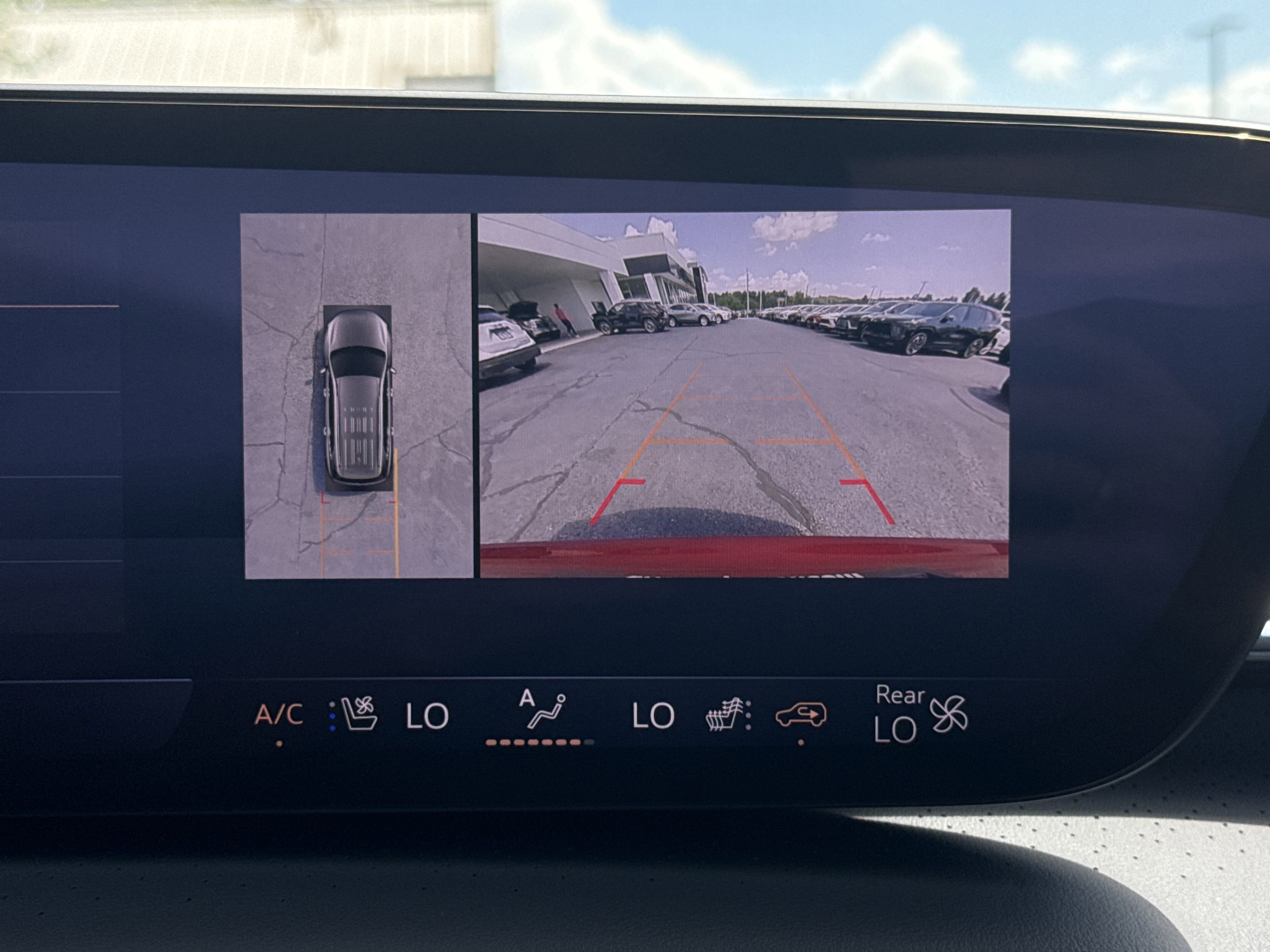 2025 Buick Enclave Avenir photo 4
