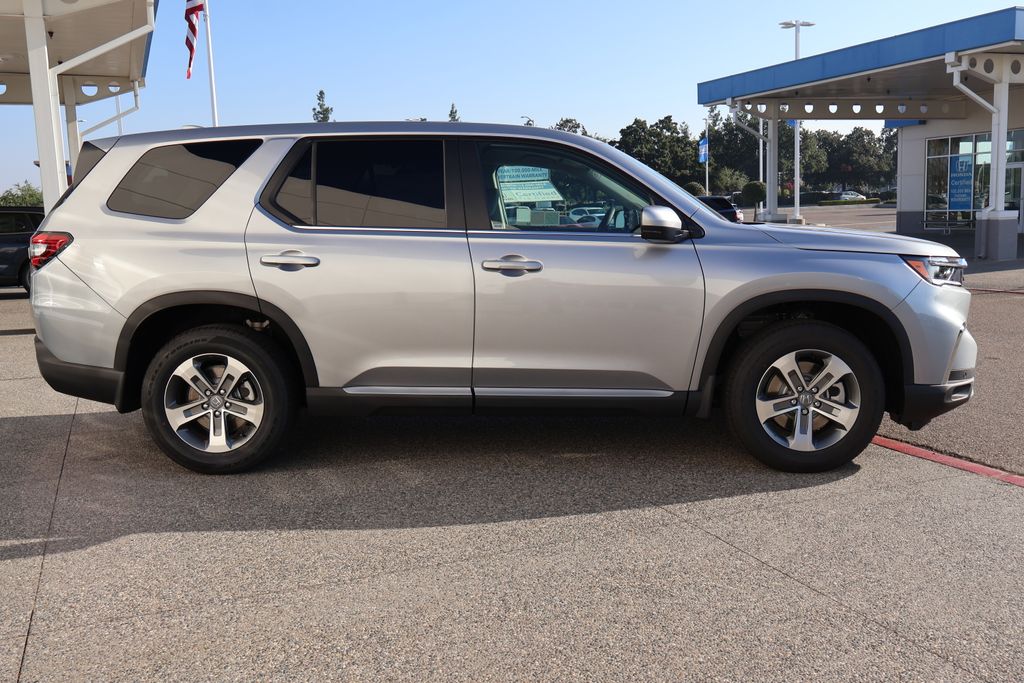 2025 Honda Pilot EX-L photo 4