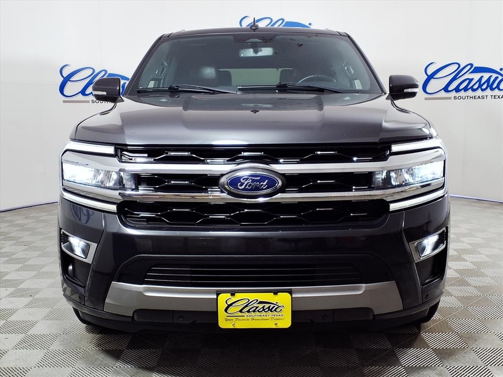 2023 Ford Expedition Limited photo 2