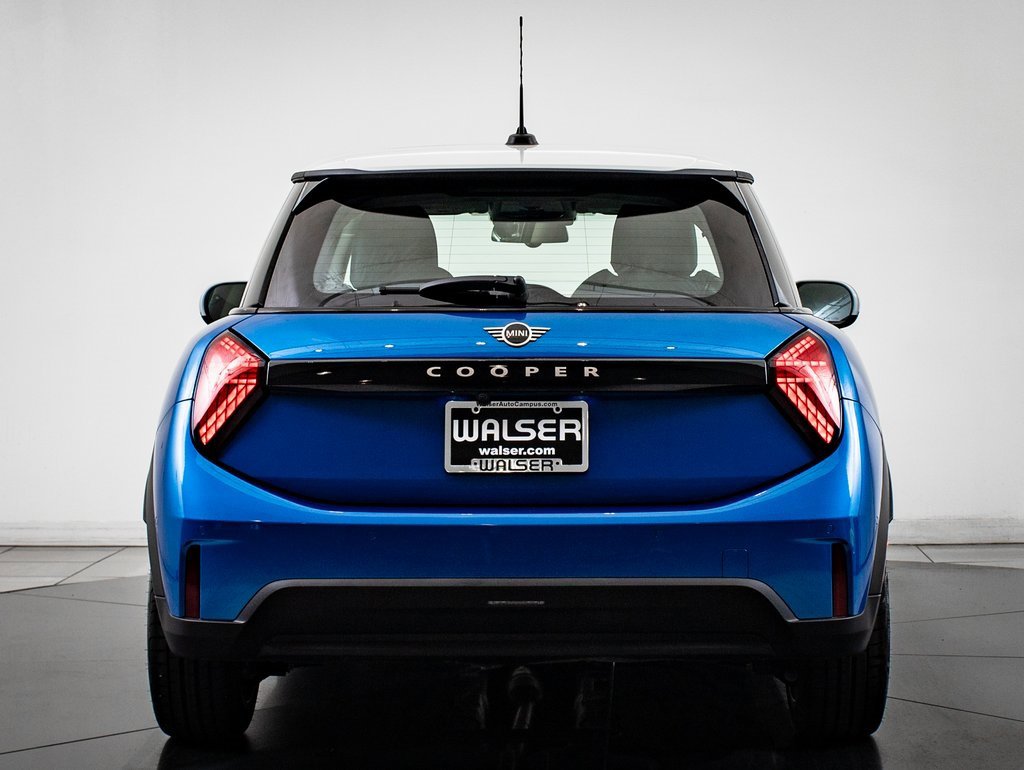 2025 Mini Cooper 2 Door Hardtop photo 7