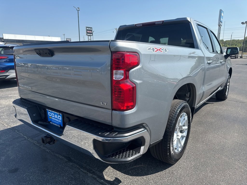 2024 Chevrolet Silverado 1500 LT photo 3