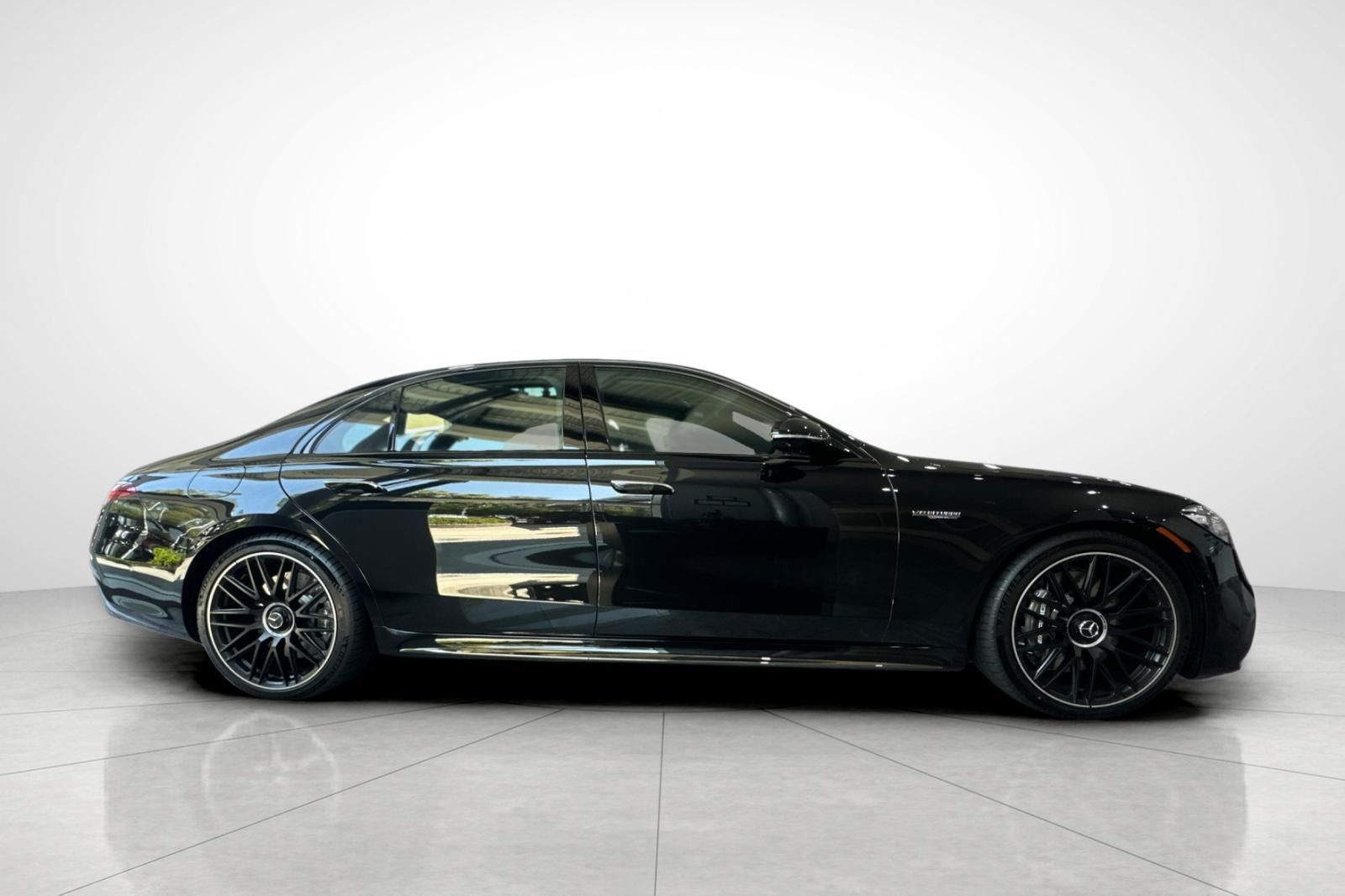 2025 Mercedes Benz S 63 e AMG 4MATIC photo 29