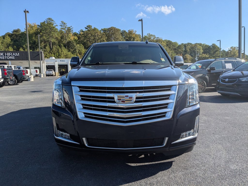 2019 Cadillac Escalade Platinum photo 2