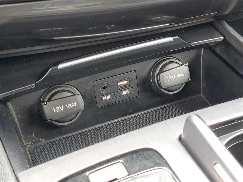 2015 Hyundai Genesis 3.8 photo 21
