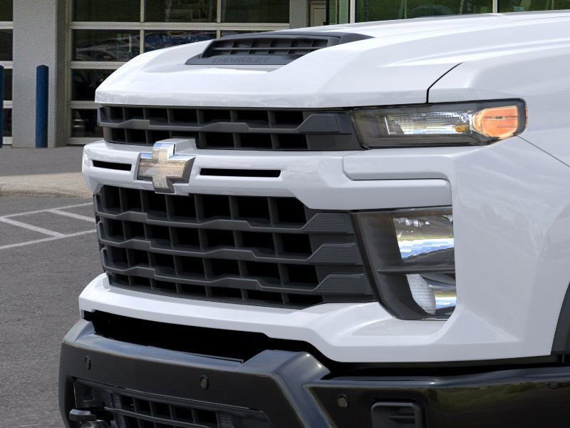 2025 Chevrolet Silverado 2500HD Custom photo 13