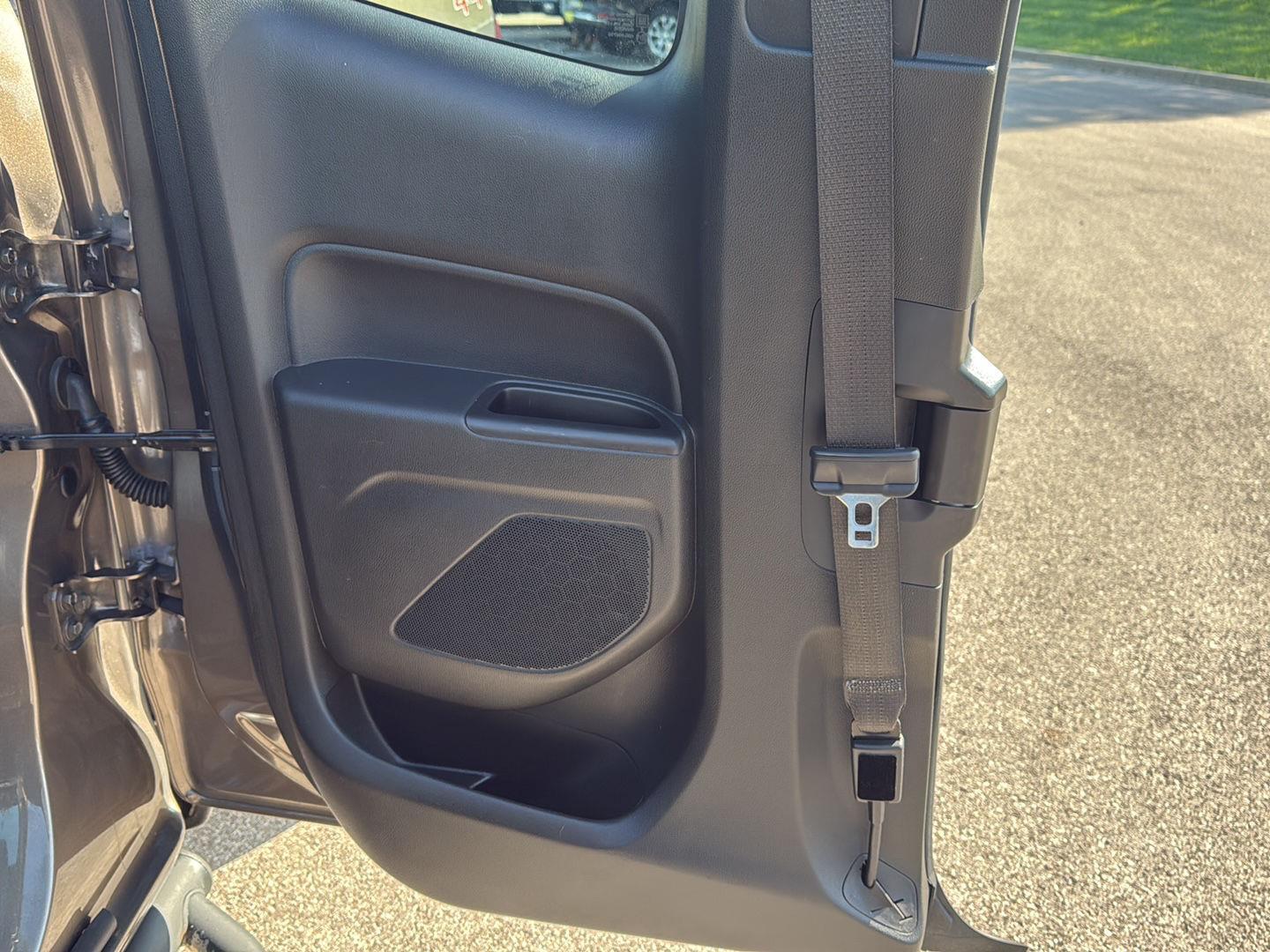 2015 Chevrolet Colorado LT photo 23