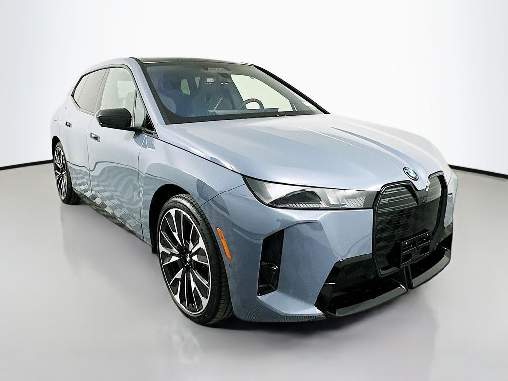 2026 Bmw iX iX M70 photo 3