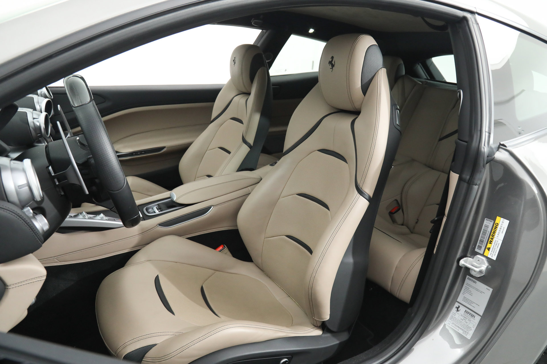 2017 Ferrari GTC4Lusso photo 3