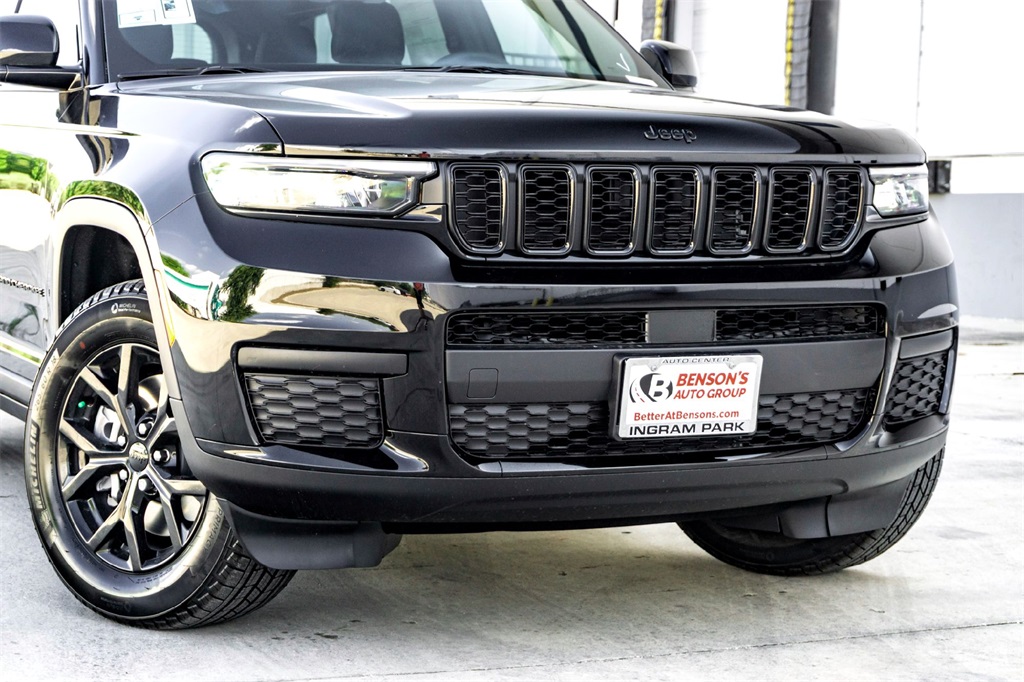 2025 Jeep Grand Cherokee Altitude X photo 3