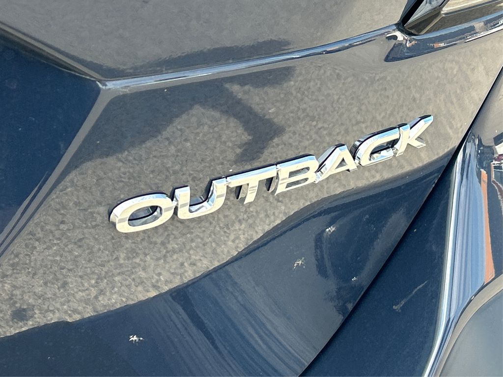 2025 Subaru Outback Limited photo 13