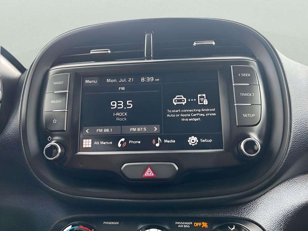 2024 Kia Soul LX photo 17