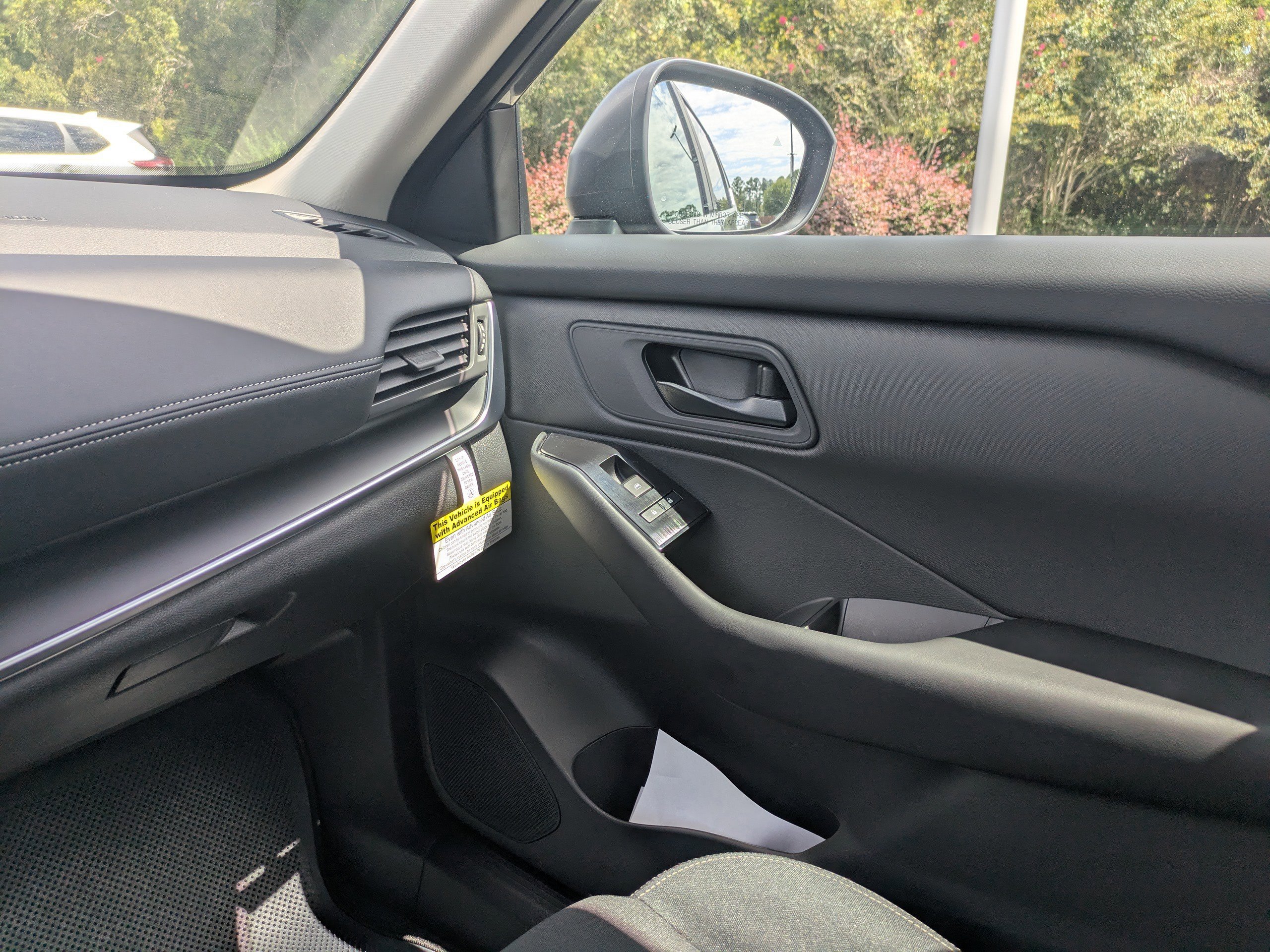2026 Nissan Rogue S photo 15