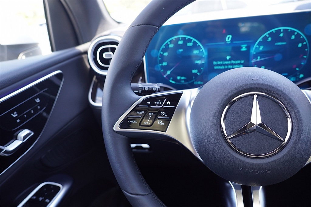 2026 Mercedes Benz GLC 300 photo 20