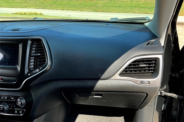 2020 Jeep Cherokee Latitude photo 24