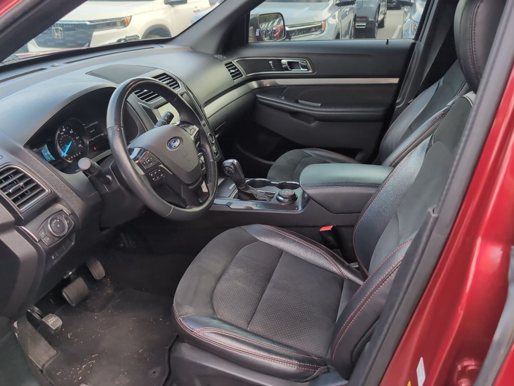 2019 Ford Explorer XLT photo 11