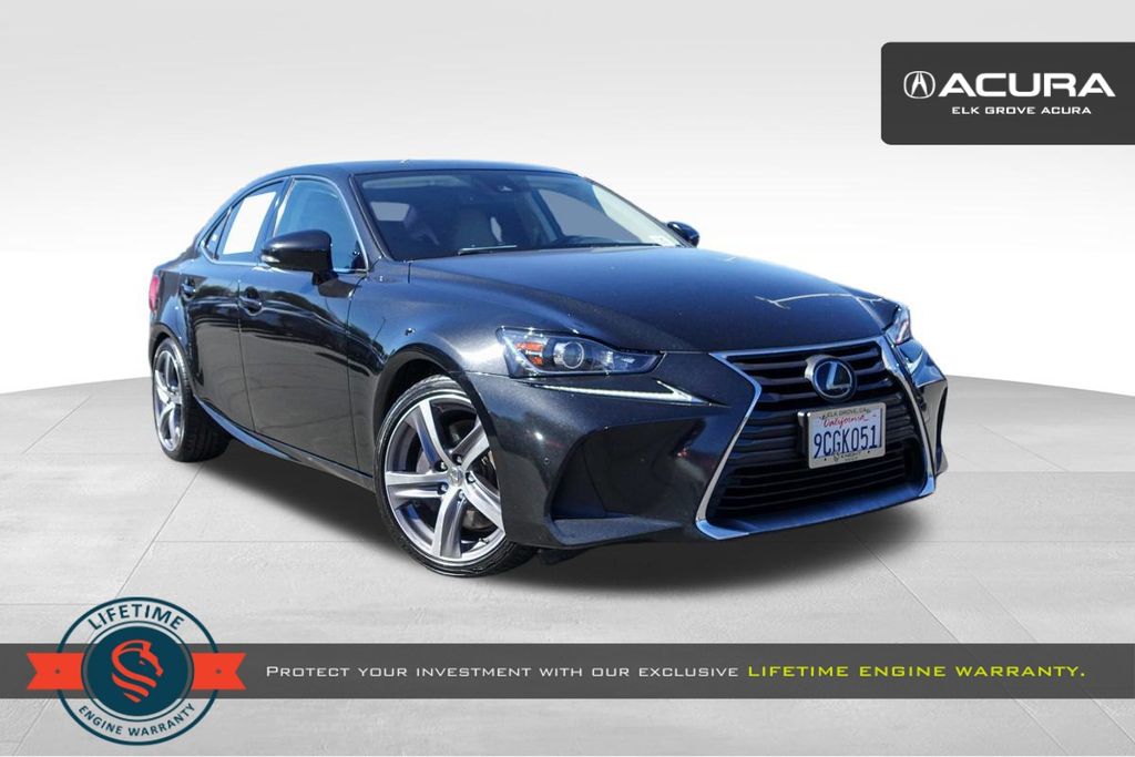 2017 Lexus IS 200t's photo