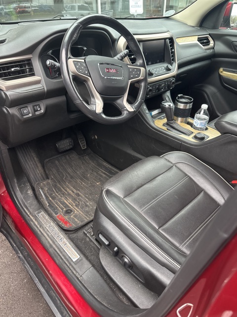 2019 Gmc Acadia Denali photo 2