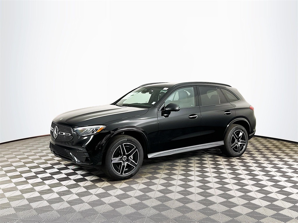 2026 Mercedes Benz GLC 300 4MATIC photo 2