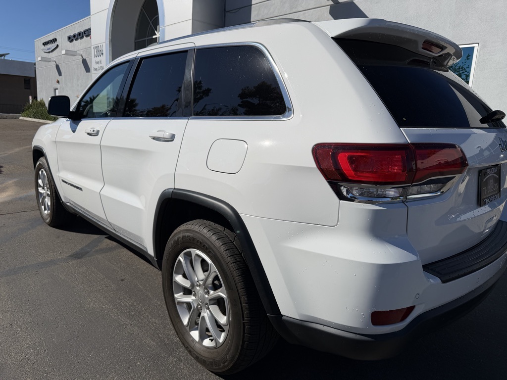 2021 Jeep Grand Cherokee Laredo E photo 4