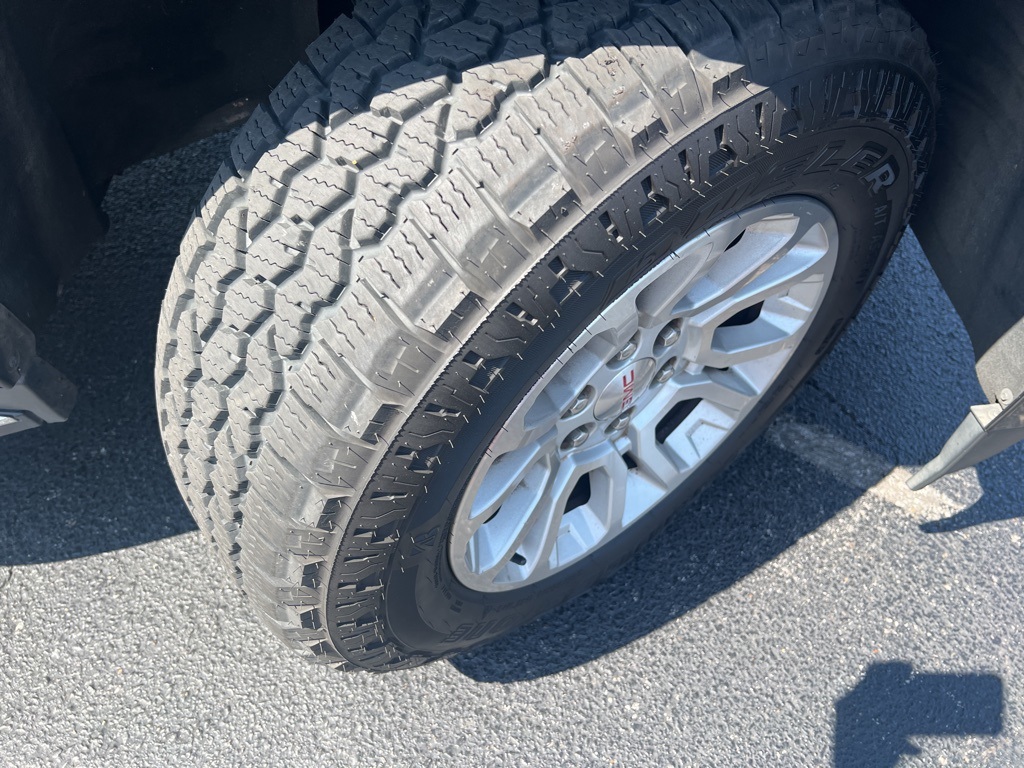 2019 Gmc Yukon XL SLT photo 2