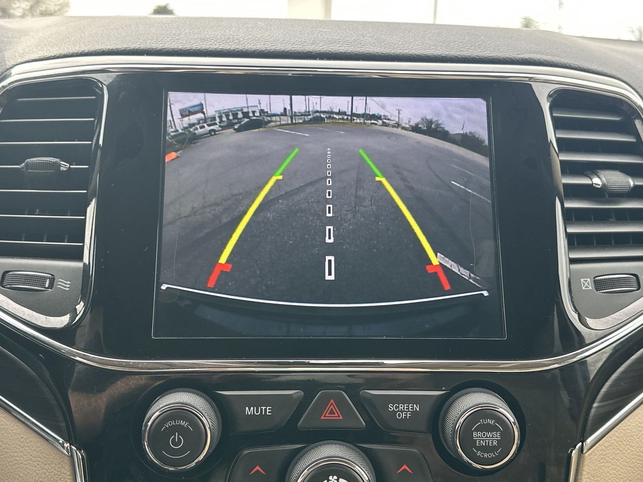 2019 Jeep Grand Cherokee Limited photo 2