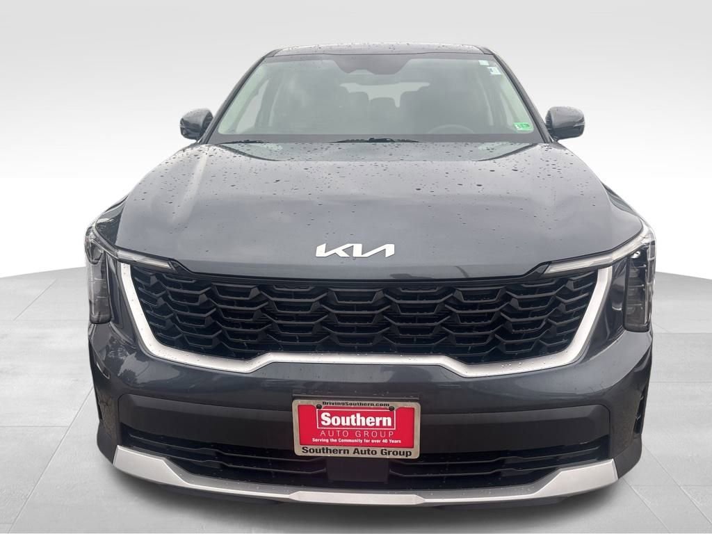 2025 Kia Sorento LX photo 4