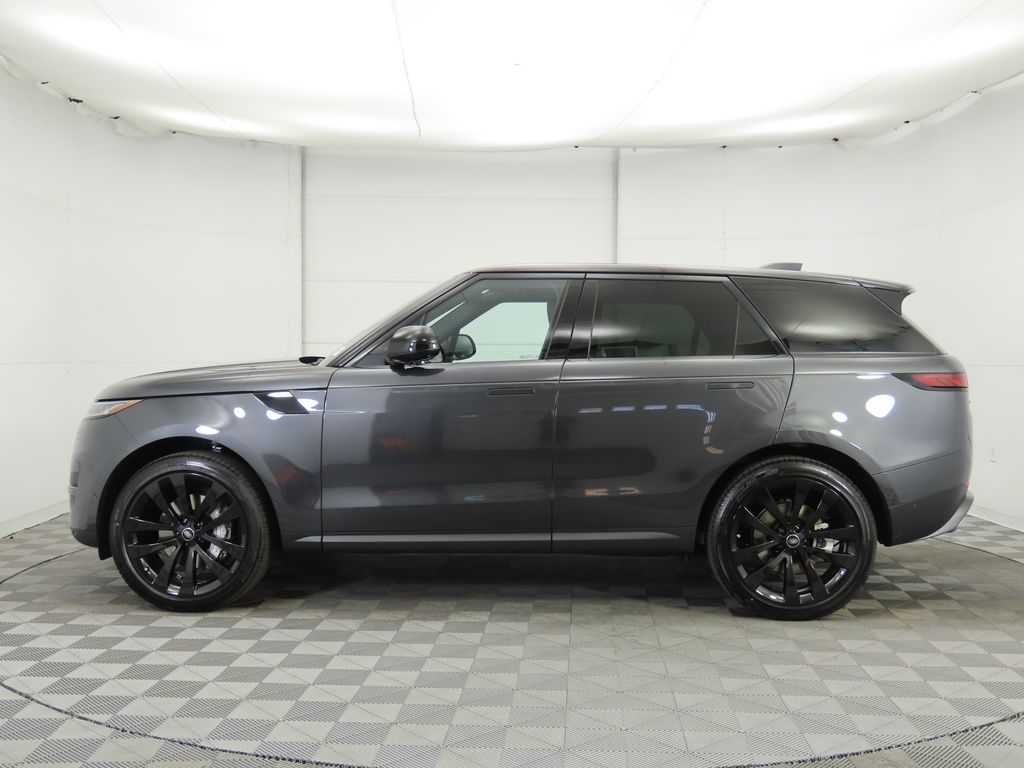 2025 Land Rover Range Rover Sport SE photo 5