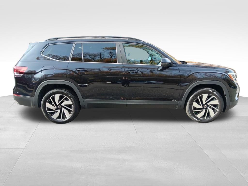 2025 Volkswagen Atlas SE Technology photo 6