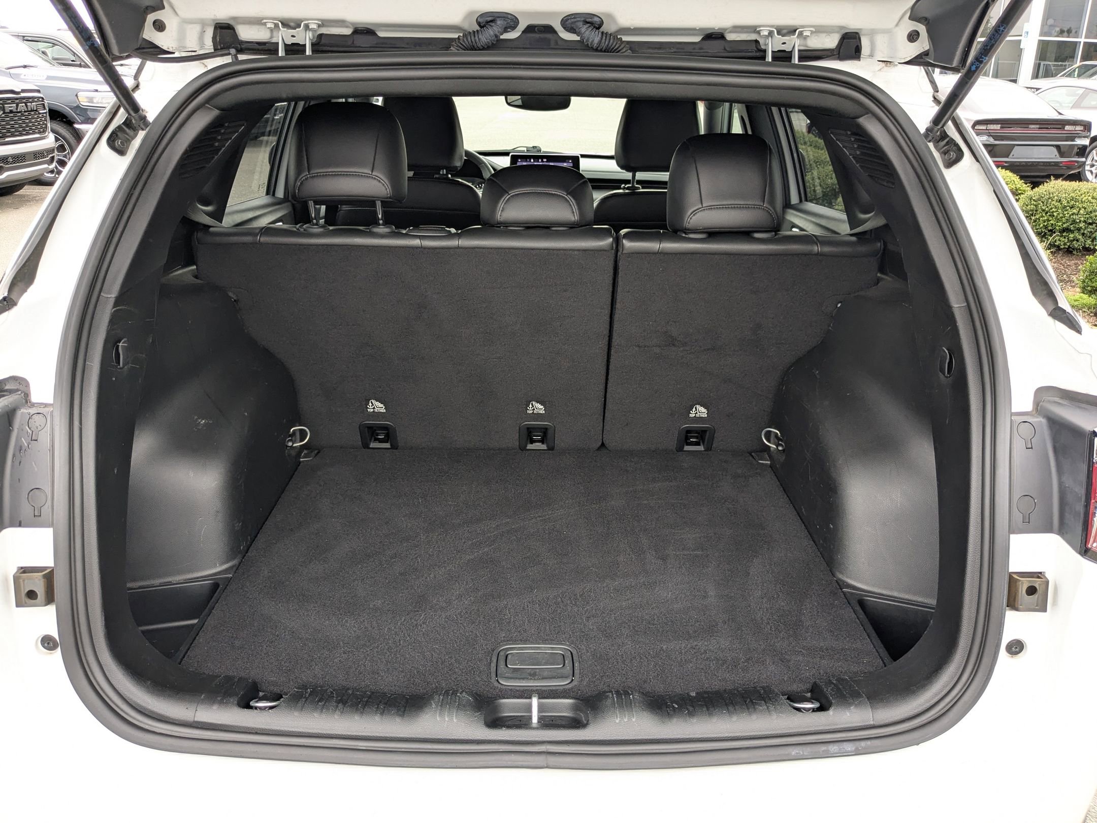 2023 Jeep Compass Trailhawk photo 28