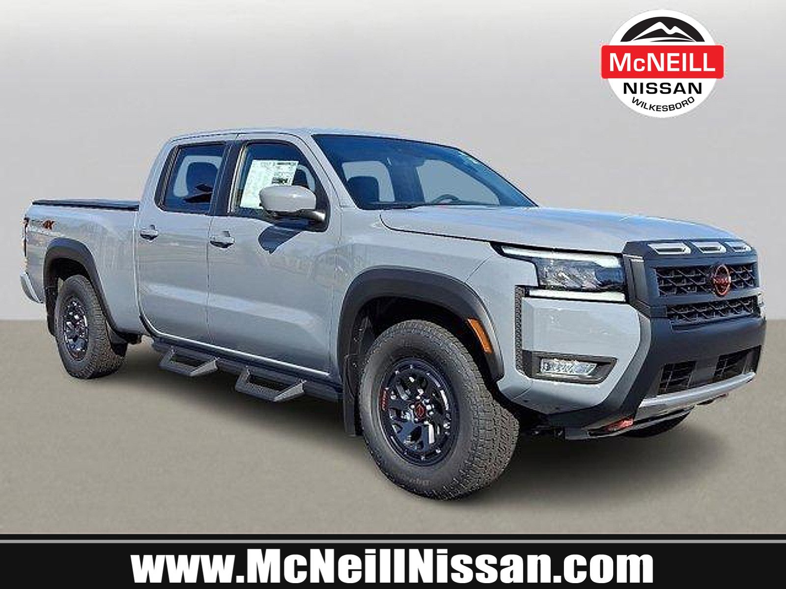 2026 Nissan Frontier PRO-4X's photo