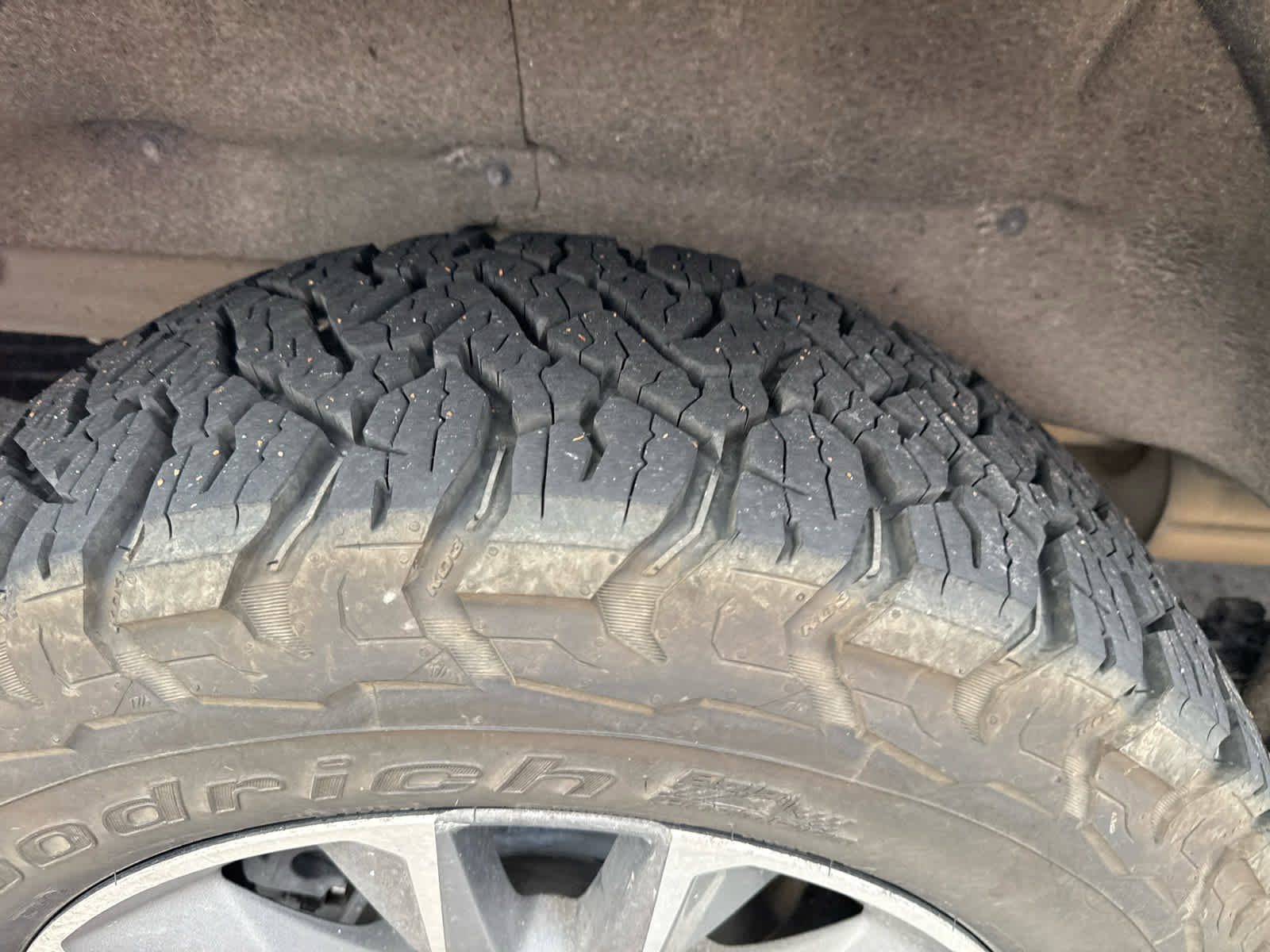 Used 2022 Chevrolet Silverado 1500 Limited LT with VIN 1GCUYDED1NZ140882 for sale in Little Rock