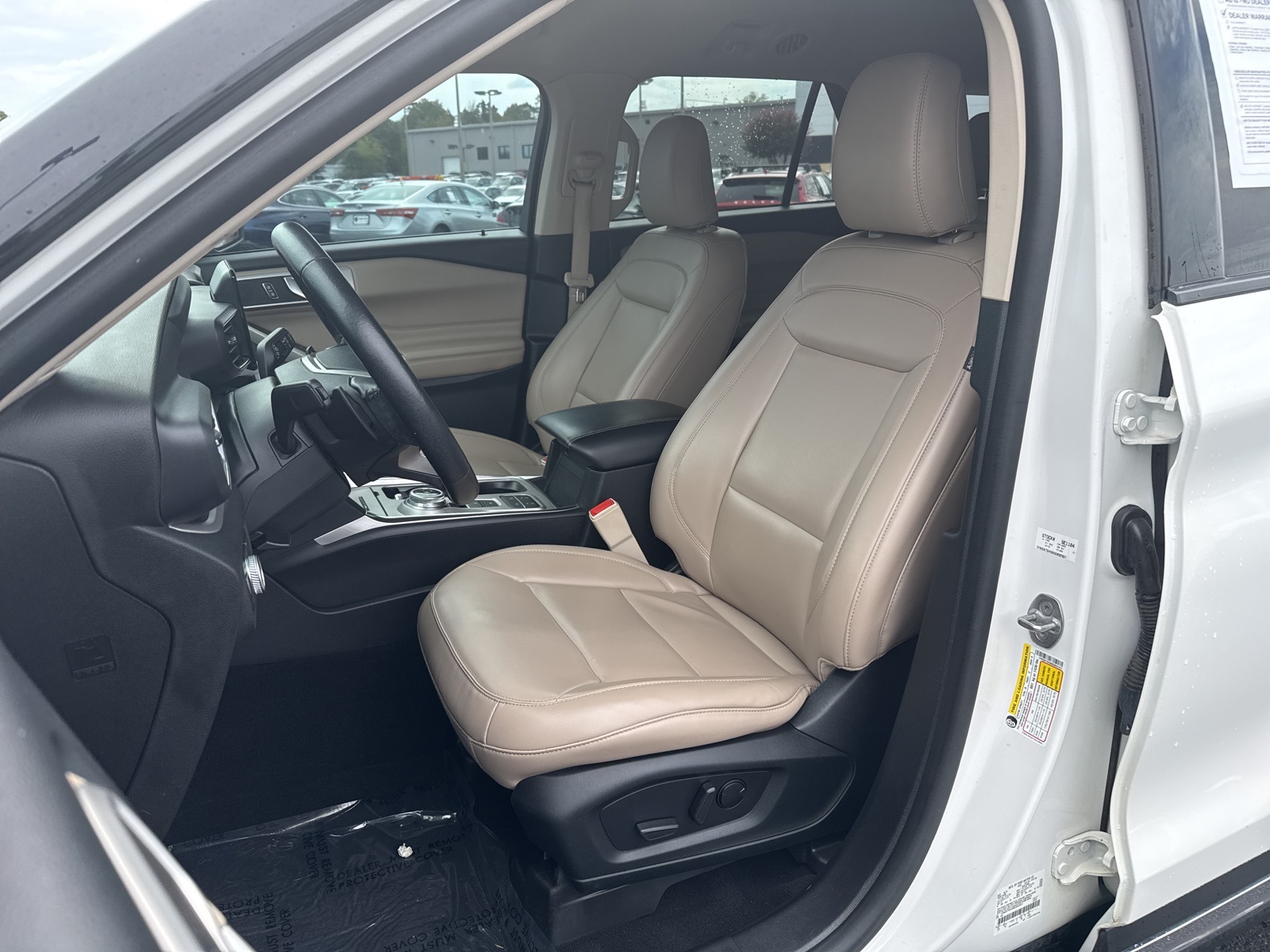 2021 Ford Explorer XLT photo 8