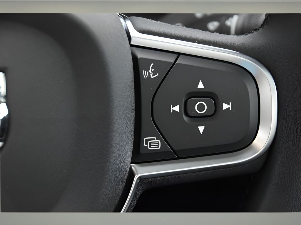 2024 Volvo S60 B5 Core photo 29