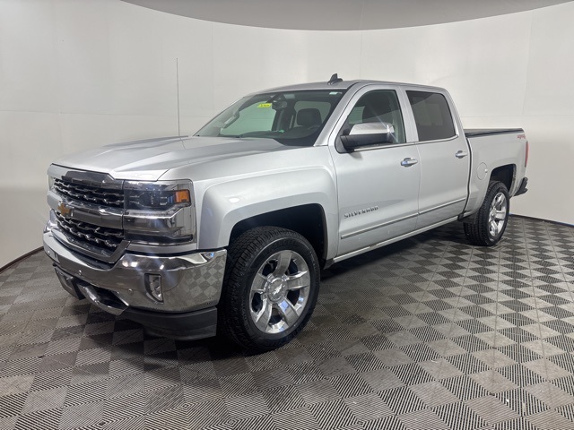 2018 Chevrolet Silverado 1500 LTZ photo 3