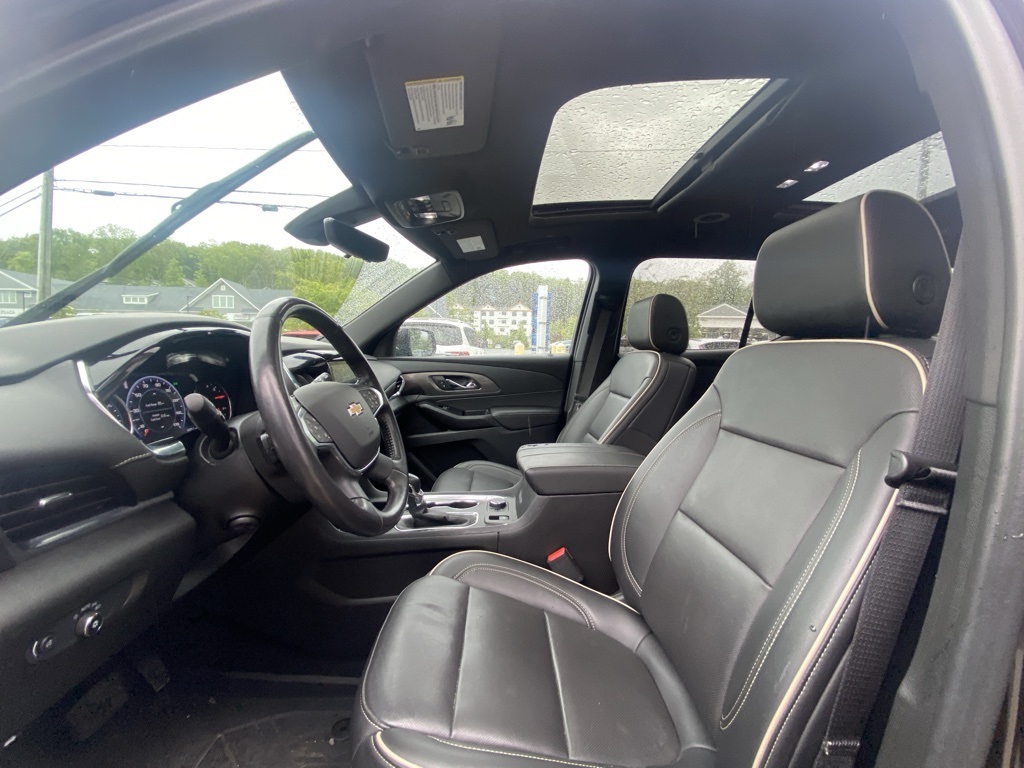 2022 Chevrolet Traverse Premier photo 4