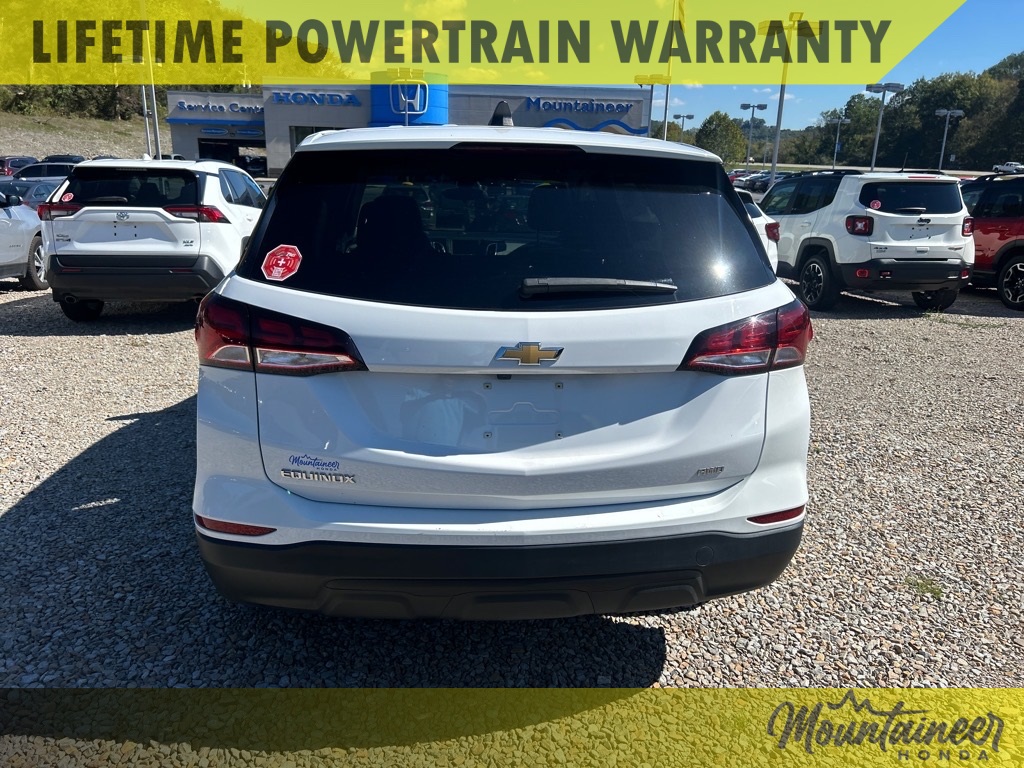 2023 Chevrolet Equinox LS photo 4