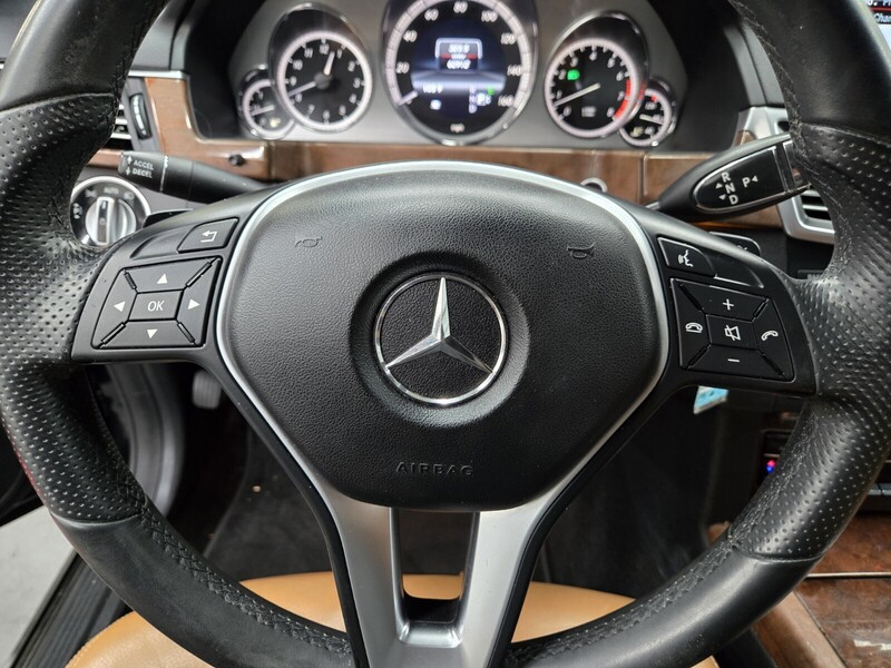 2013 Mercedes Benz E 350 photo 17
