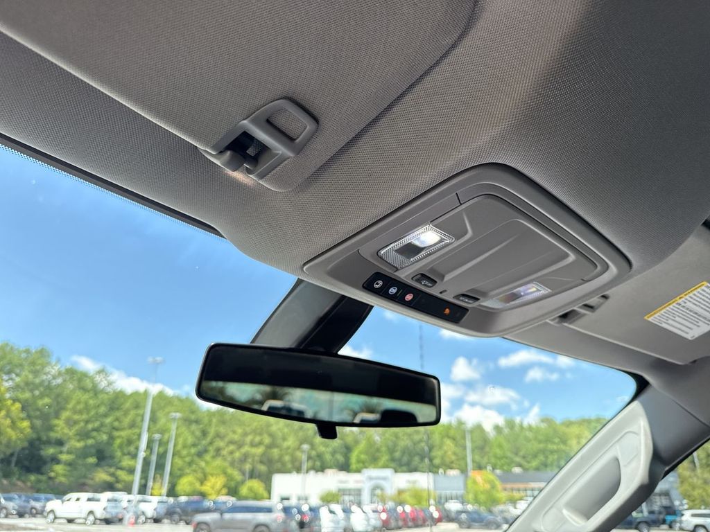 2019 Chevrolet Silverado 1500 LT photo 22