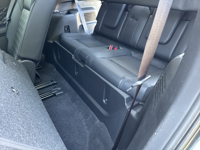 2025 Mitsubishi Outlander PHEV SEL photo 31