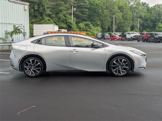 2024 Toyota Prius Prime XSE Premium photo 2