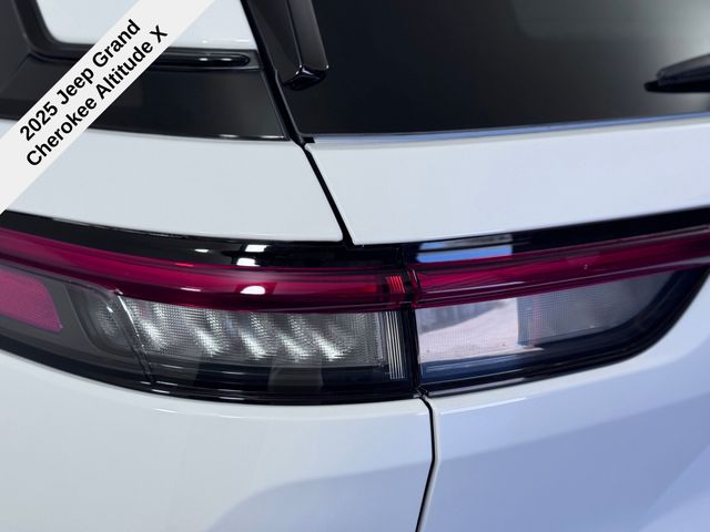 2025 Jeep Grand Cherokee Altitude X photo 8