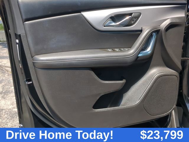 2023 Chevrolet Blazer 2LT photo 2