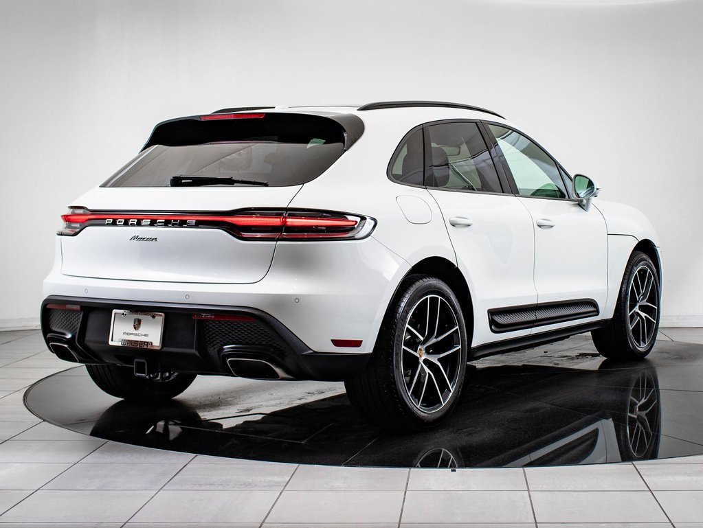 2024 Porsche Macan T photo 8