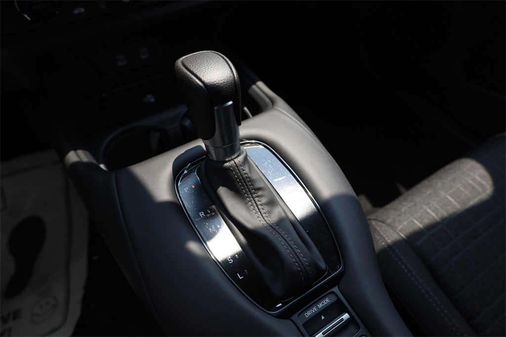 2026 Honda HR-V LX photo 19