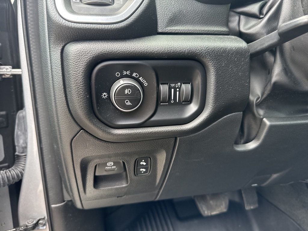 2022 Ram 1500 Laramie photo 11