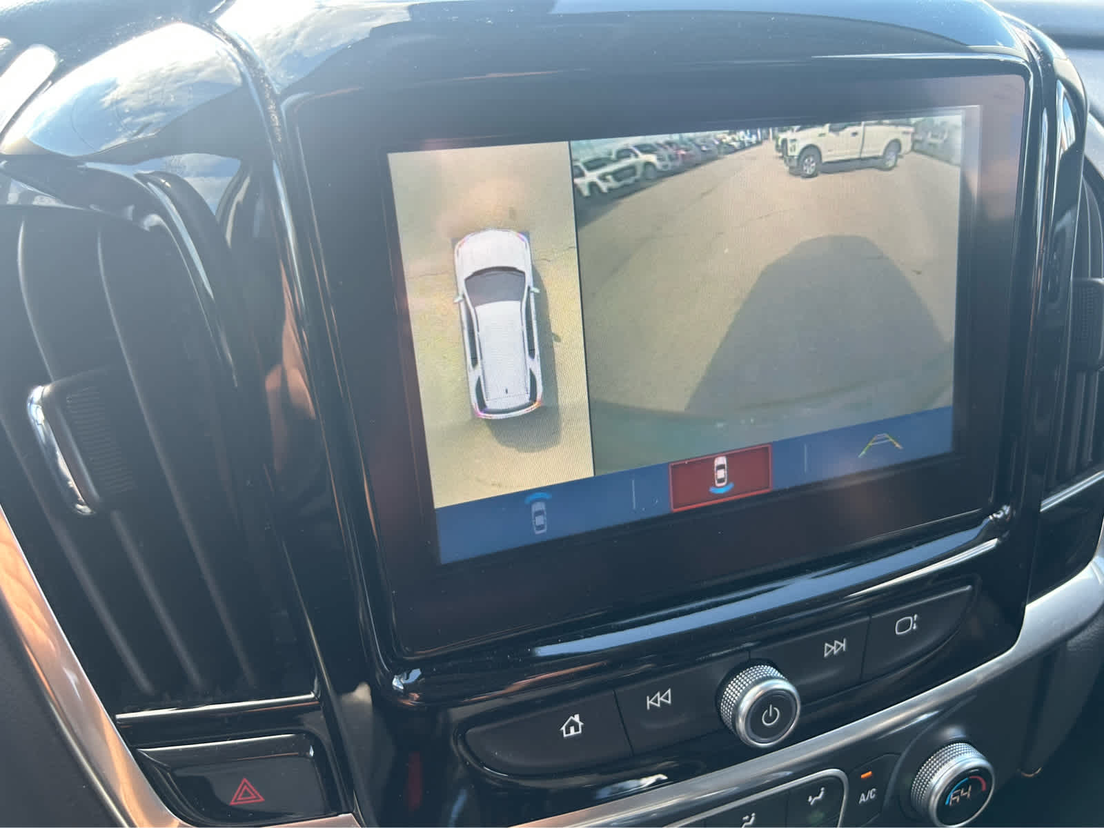 2019 Chevrolet Traverse RS photo 18