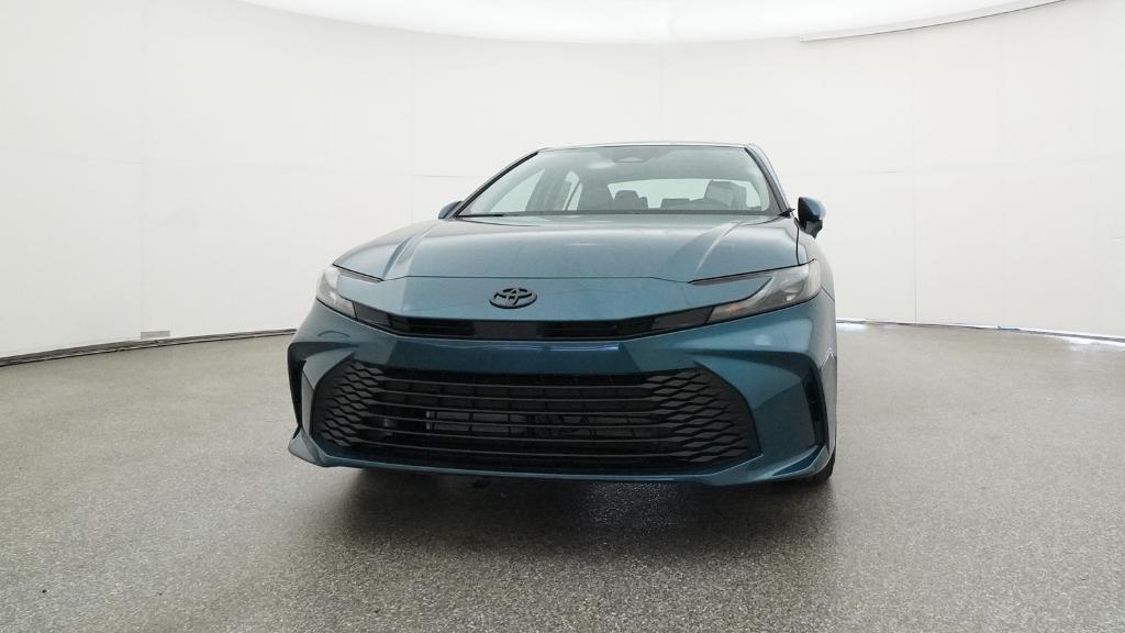 2026 Toyota Camry LE photo 3