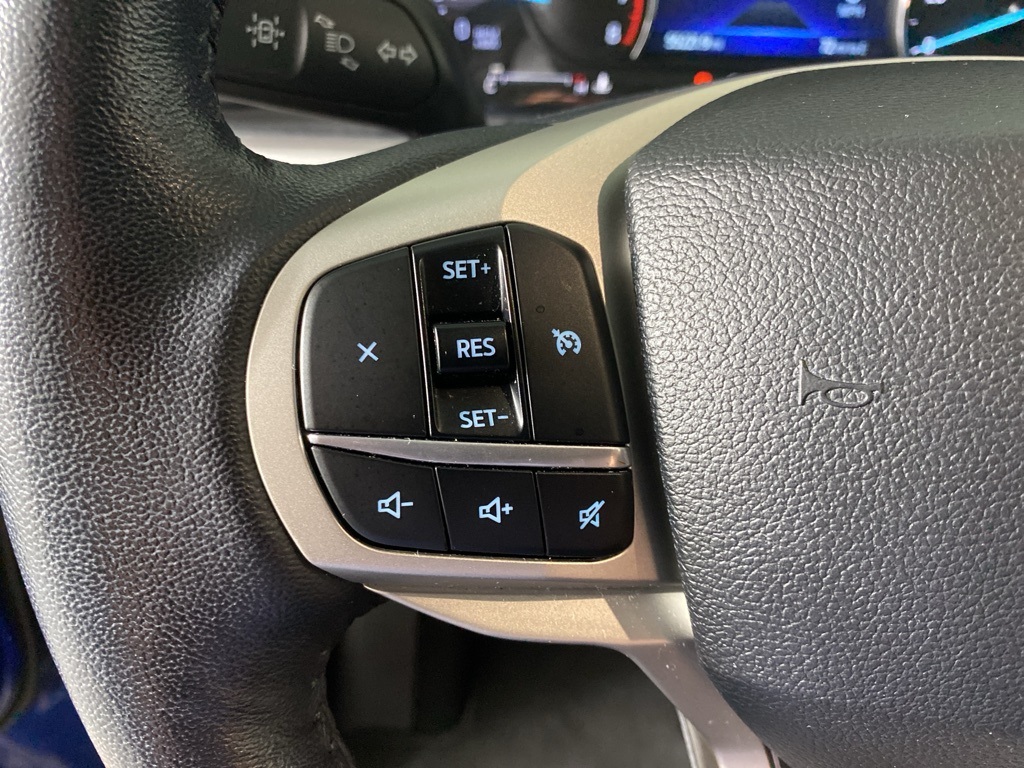 2022 Ford Explorer XLT photo 14